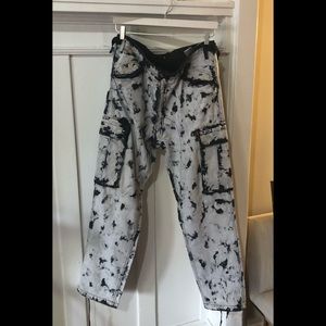 H&M x Giambattista Valli cargo jeans in white acid wash. 36R.